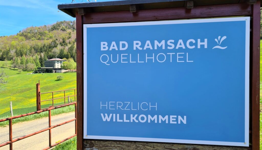 Bad Ramsach Quellhotel Eingangsschild